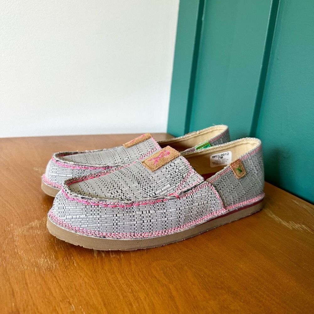 Twist X Women’s Breast Cancer Awareness Grey and Pink EcoTWX Slip on Casual Shoe
